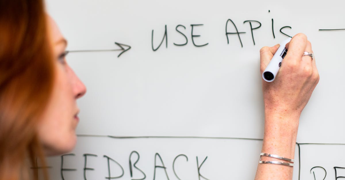 微信买卖小号：境外平台开户条件有哪些