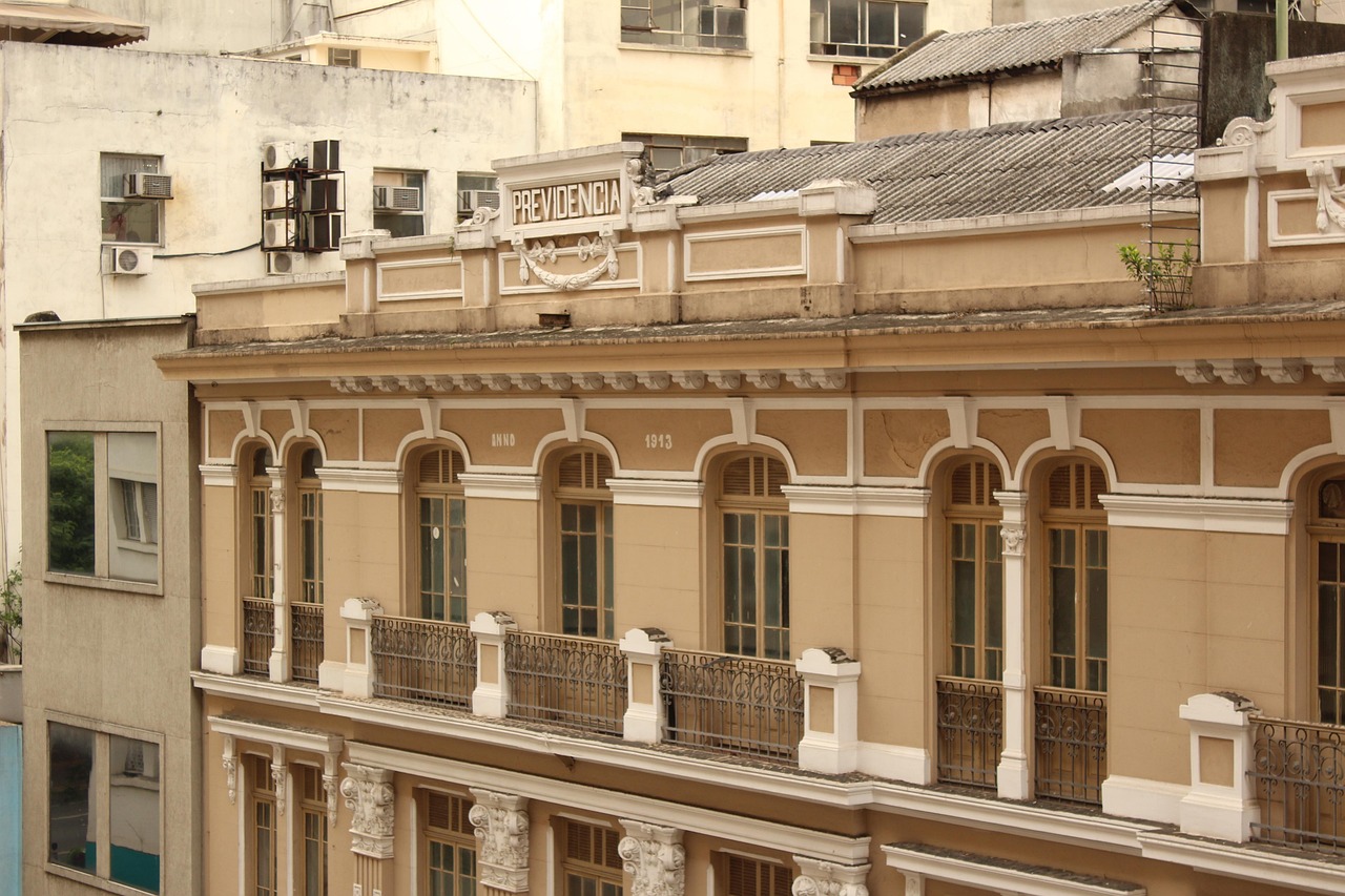 买微信号:详情下载教程华丰世纪app